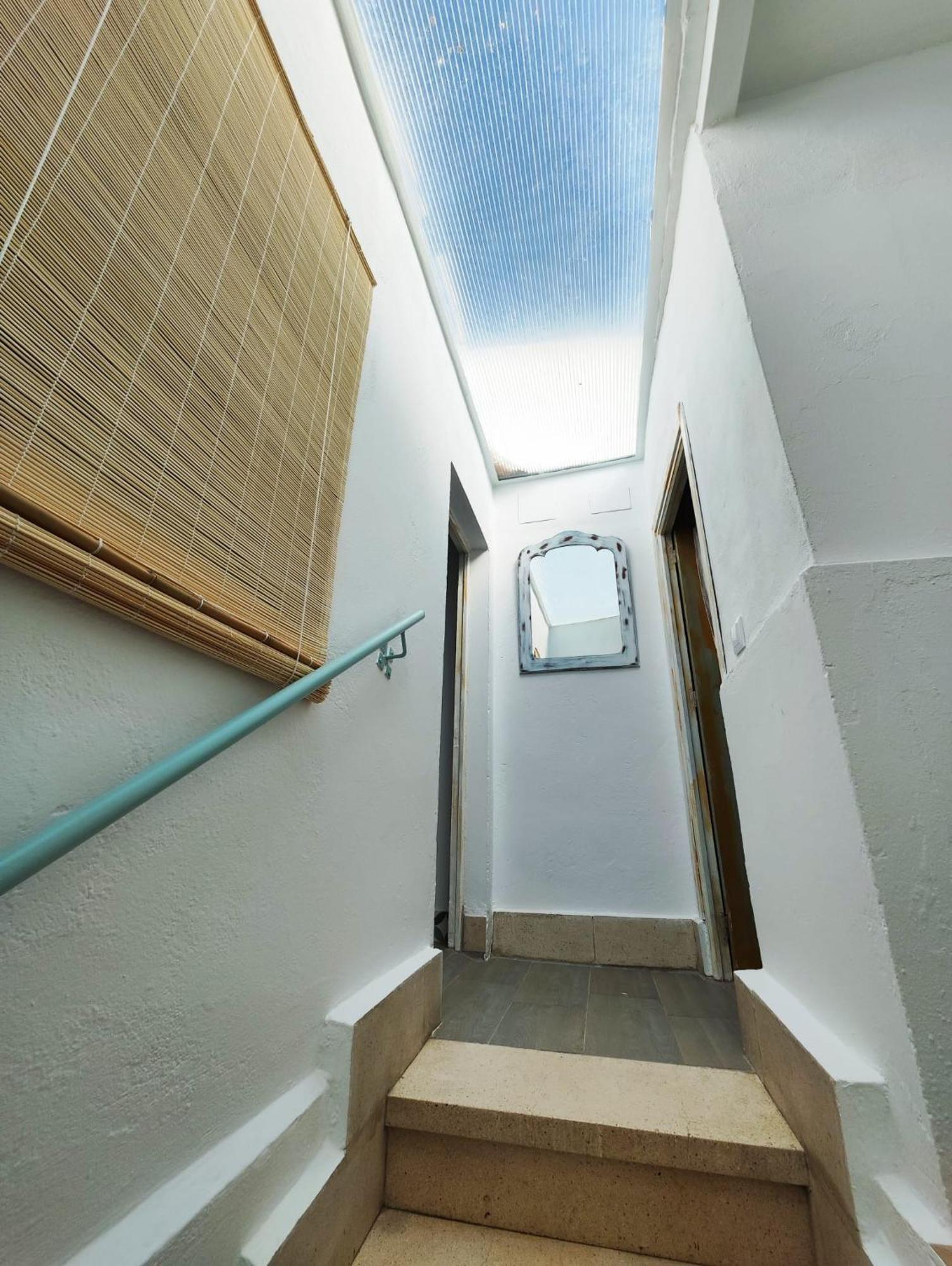 Apartamento Puerta De Cordoba Carmona  Exterior photo
